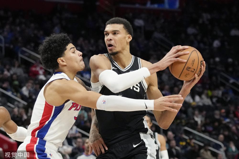 而且在前场 而且在前场