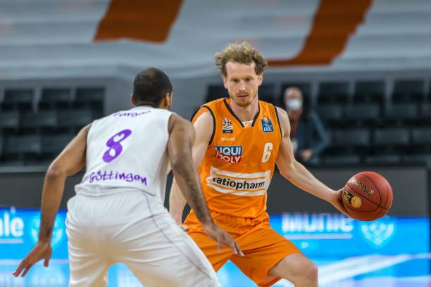 人英雄主义 人英雄主义