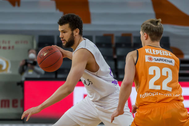 从战术层面 从战术层面